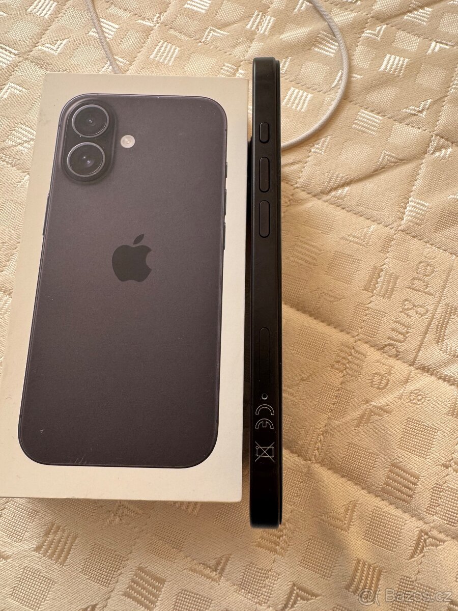 iPhone 16, 128 Gb - 3