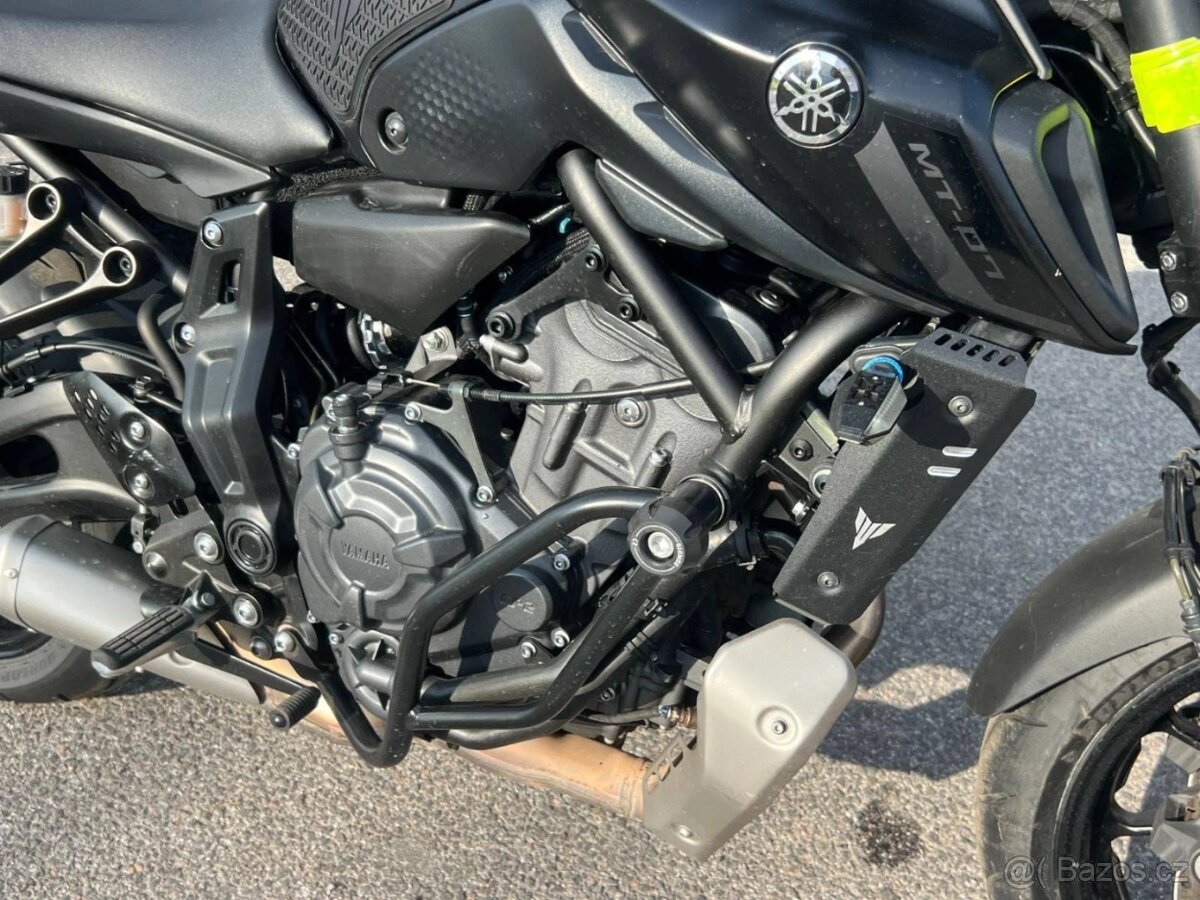 Yamaha MT-07 - 3