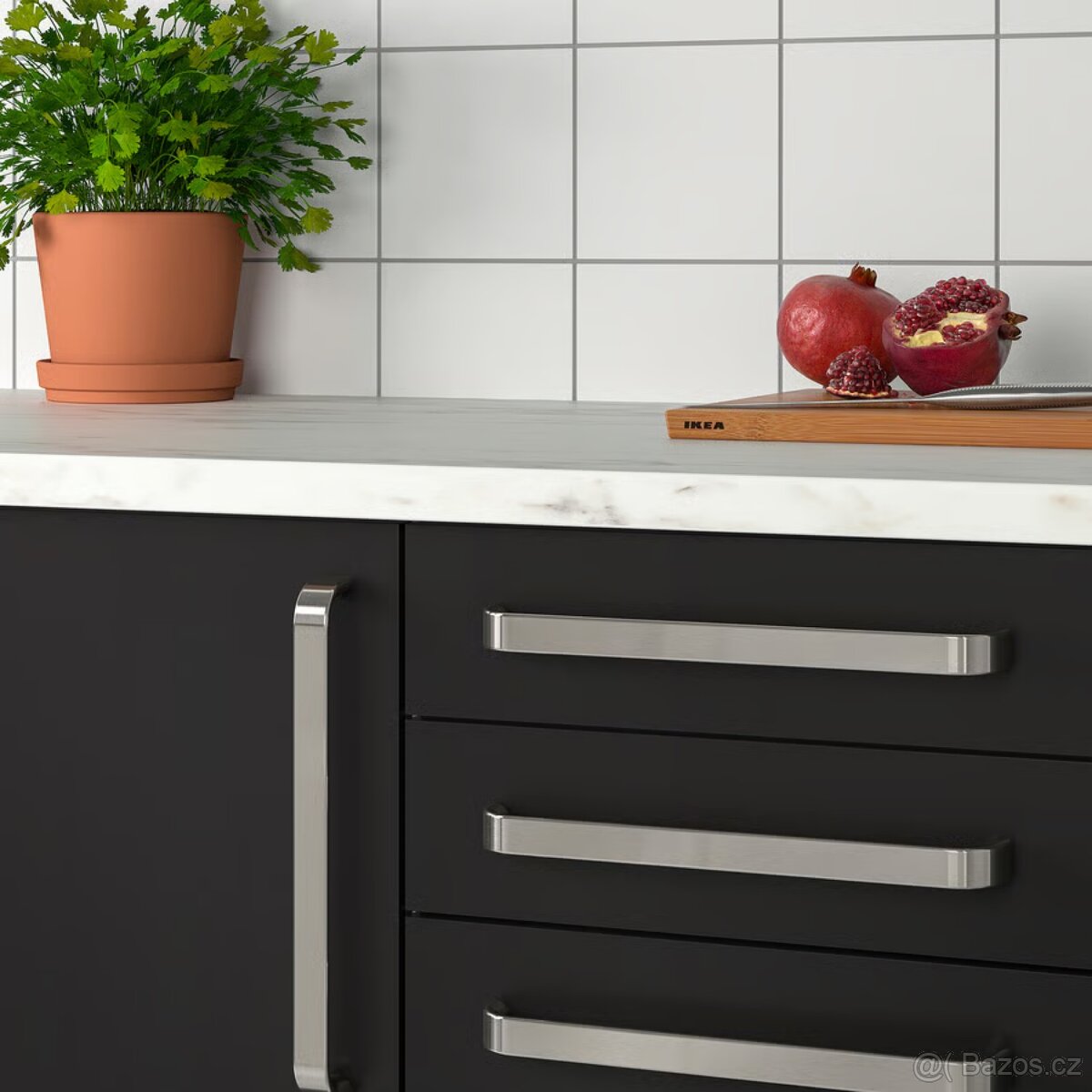 Úchytka IKEA na kuchyňskou linku - 3