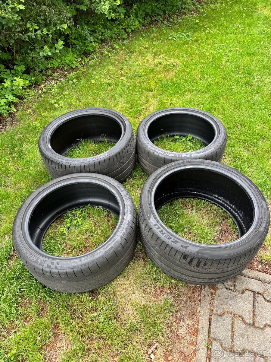 2x letní pneu Pirelli 305/30/20 - 3
