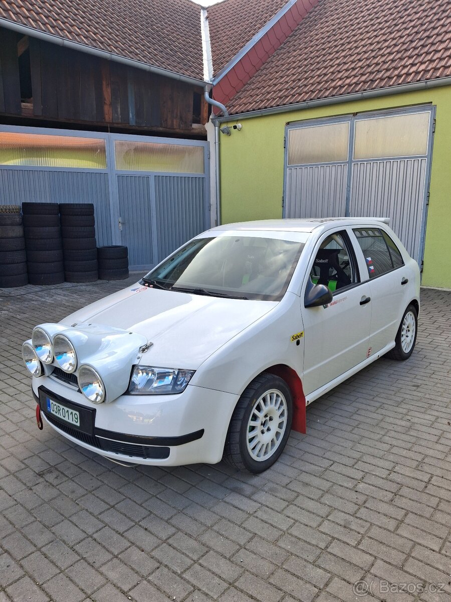 Skoda Fabia rally RN6 - 3