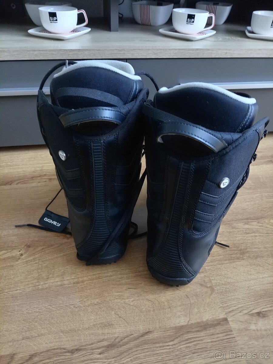Boty na snowboard zn. GRAVITY, vel. 45 - 3