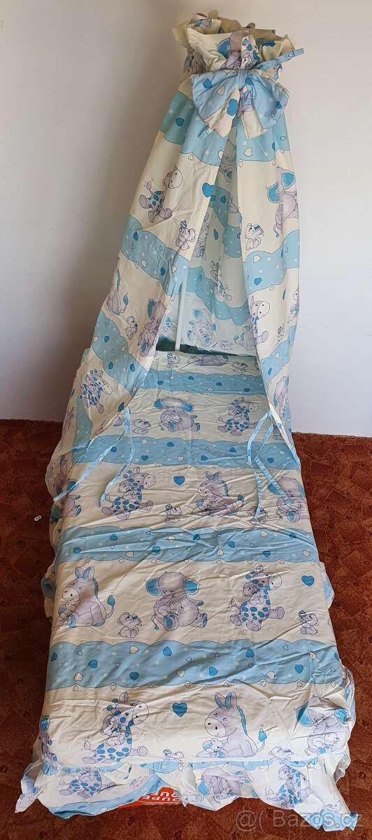 Nebesa nad postýlku - 3