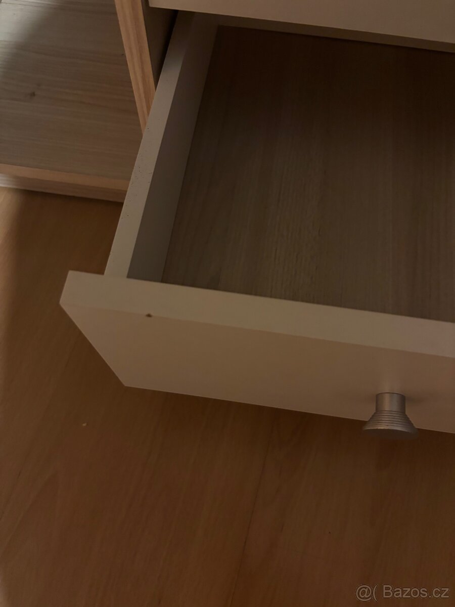 Psací stůl (rozměry viz. další fotky) - 3