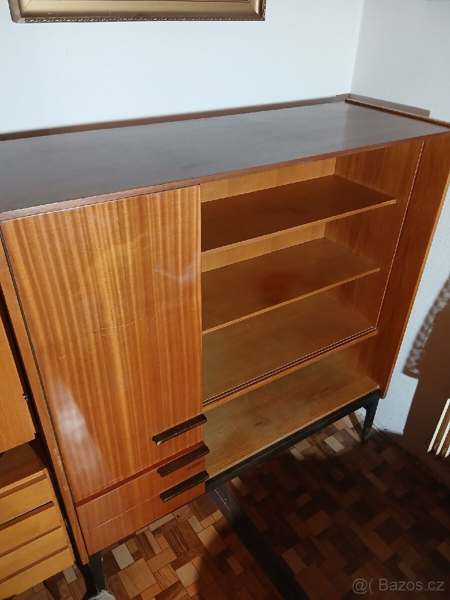 Retro knihovna František Mezulánik - 3