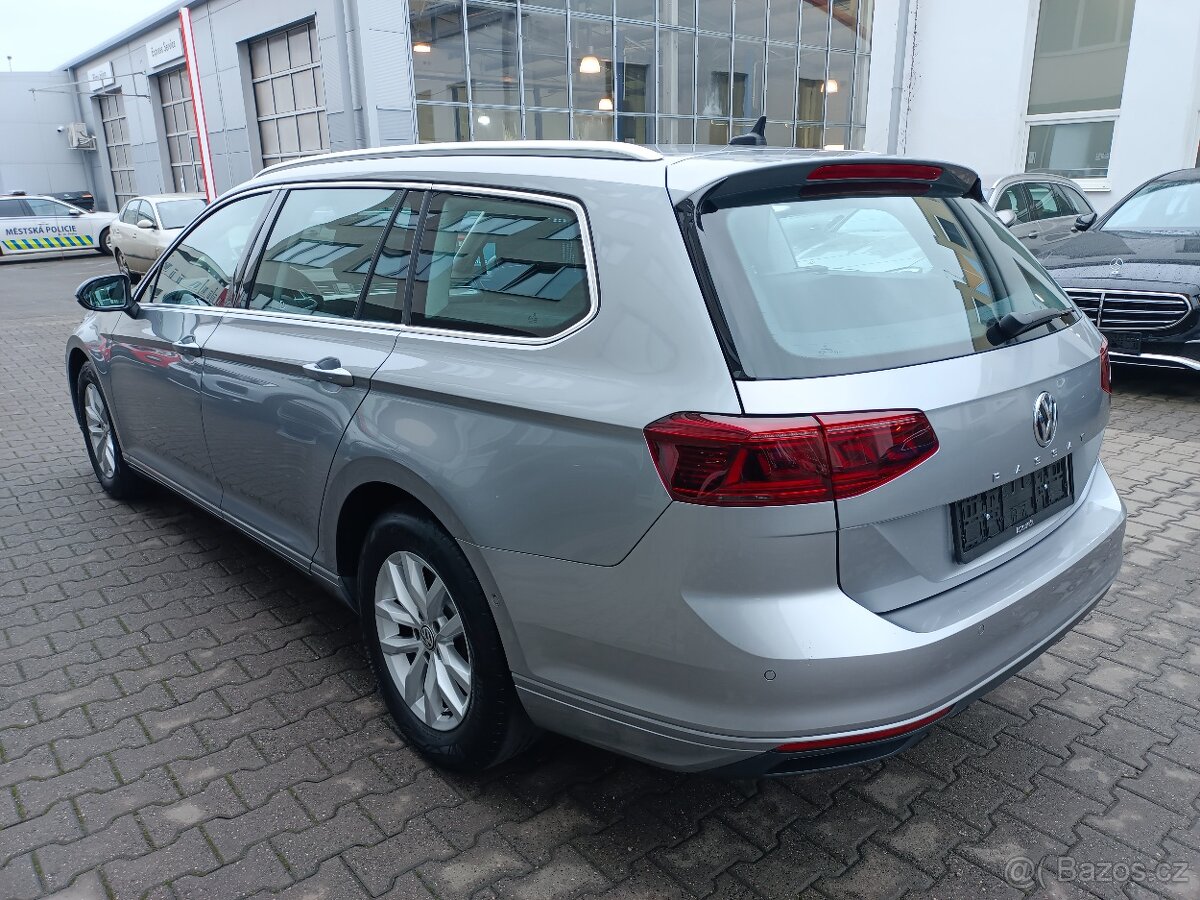 VW Passat B8 Variant TDI 110kW DSG 90tkm - záruka Autodraft - 3