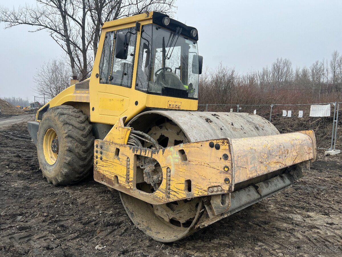 Bomag BW213 DH-4 - 3