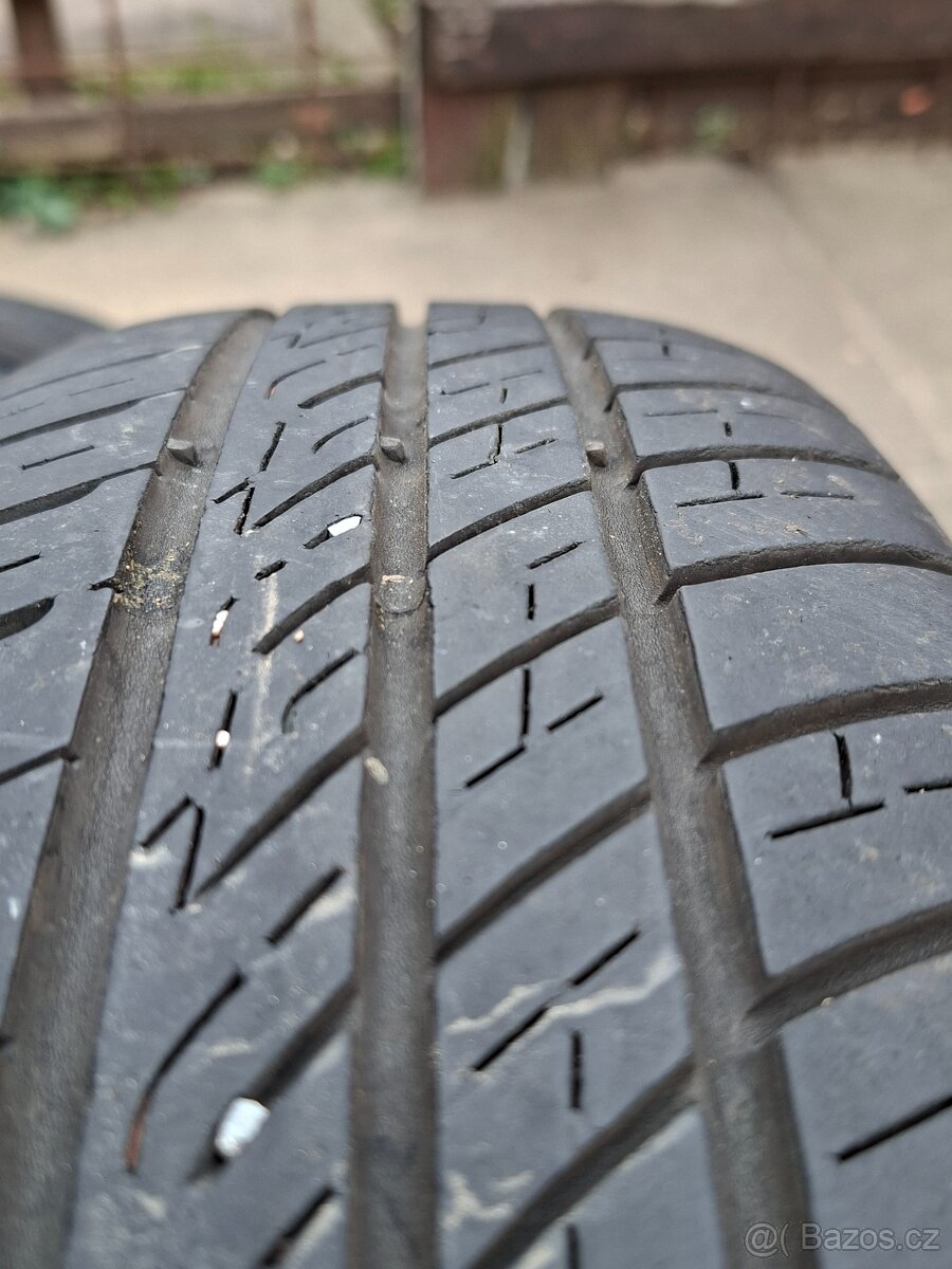 Prodám sadu letních pneu s disky 165/70 R14 - 3