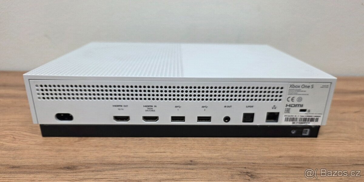 Xbox one s mechanikou 1.TB 1.ovladač - 3