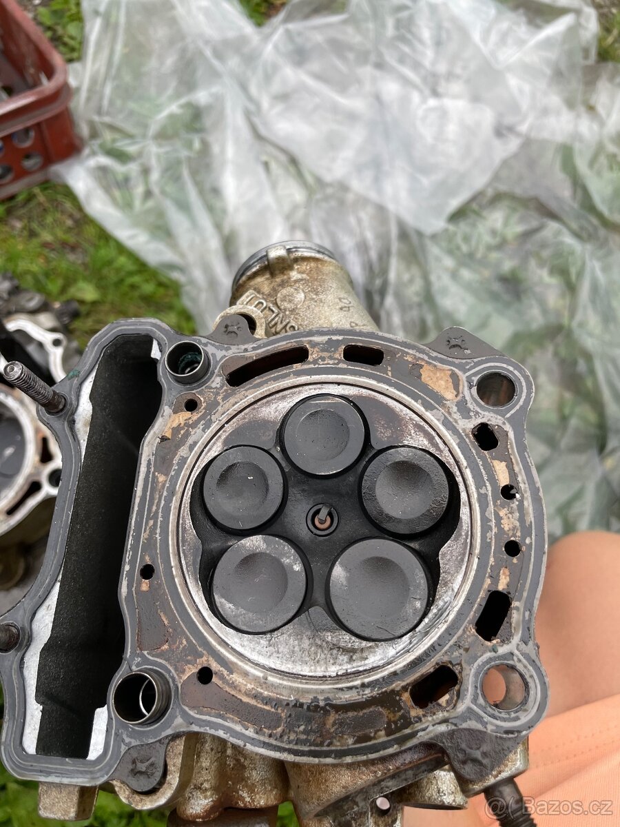 Motor Yamaha yzf 250