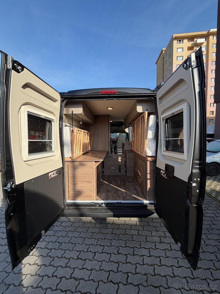 Prodávám karavan CARADO CV640 s výsuvnou střechou - 3