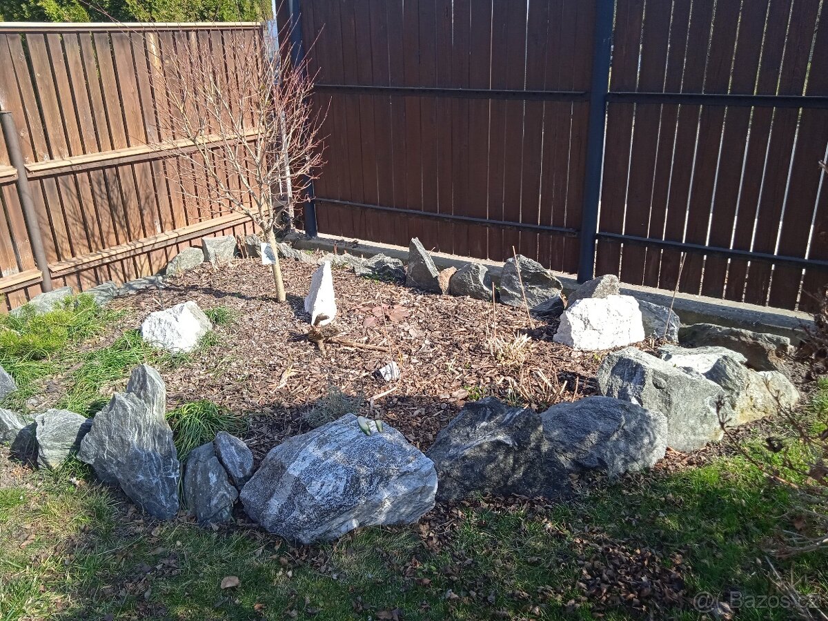 Kameny na skalku - 3