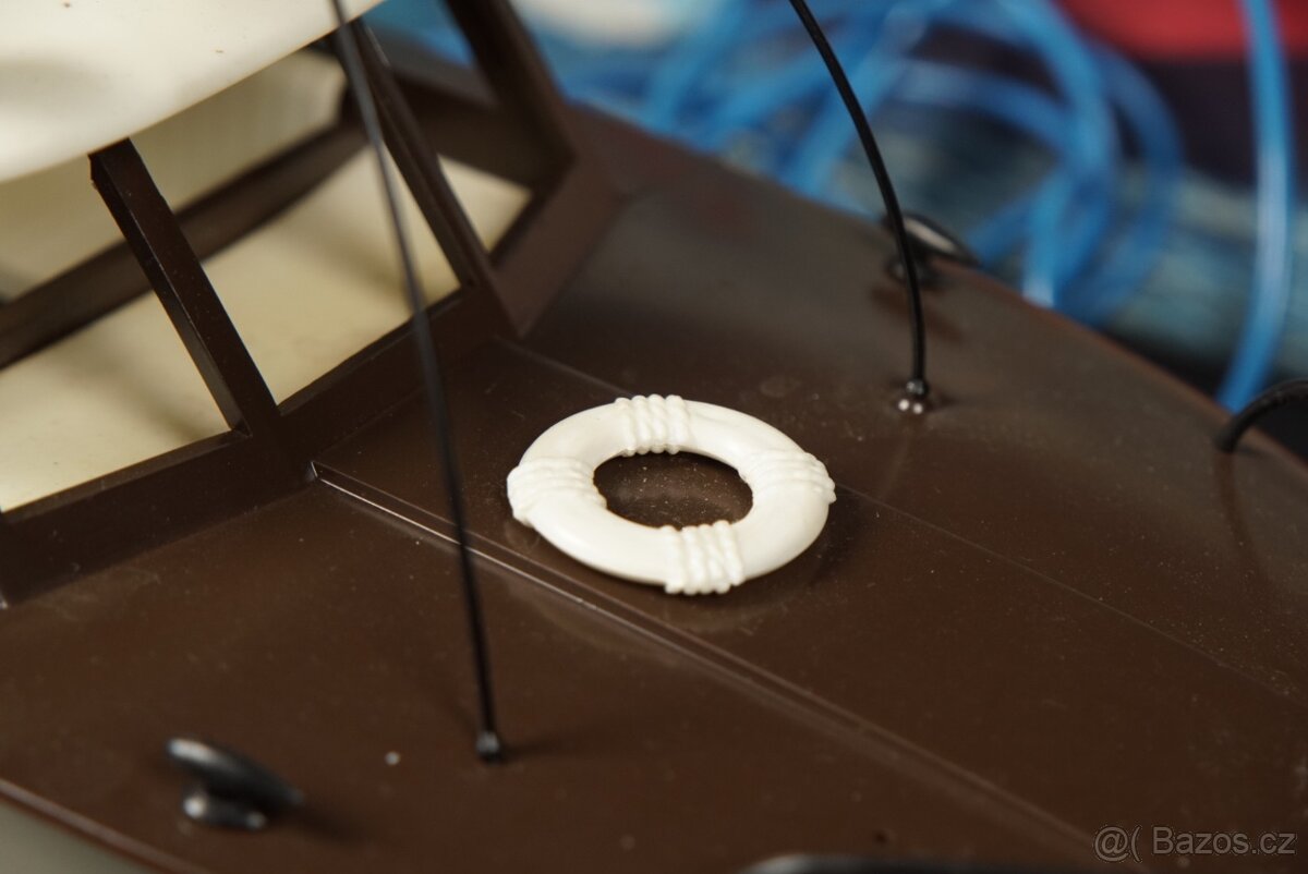 Retro loď Coral na kabelové ovládání, Mehanotechnika,funkční - 3