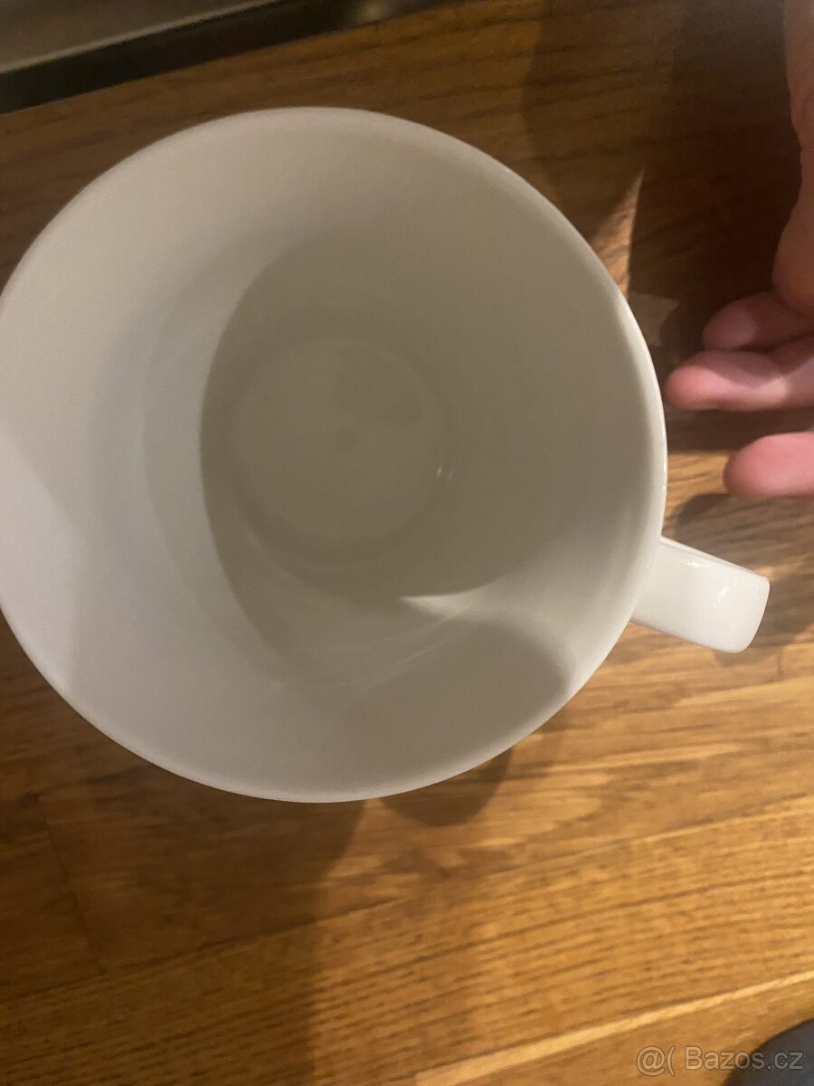 Černobílý pruhovaný hrnek - 3