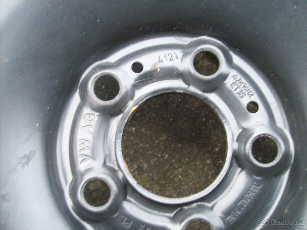 original zimní kola Scala Kamiq Nokian 195.60.16 - 3