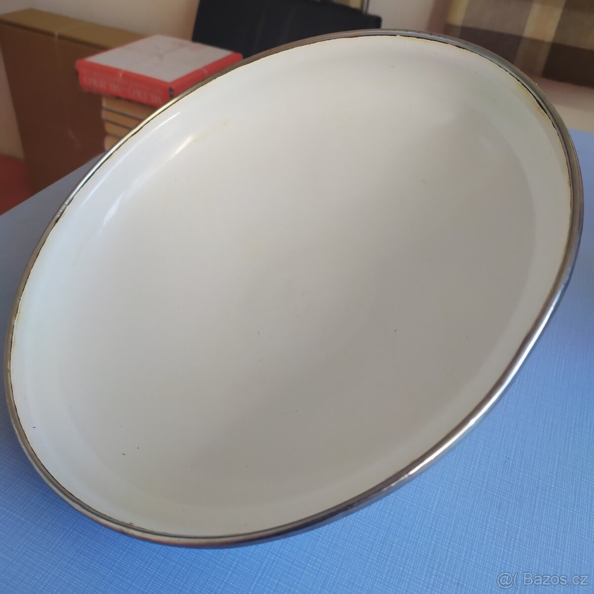 Velká smaltovaná poklice průměr 25 cm sfinx Č.B - 3