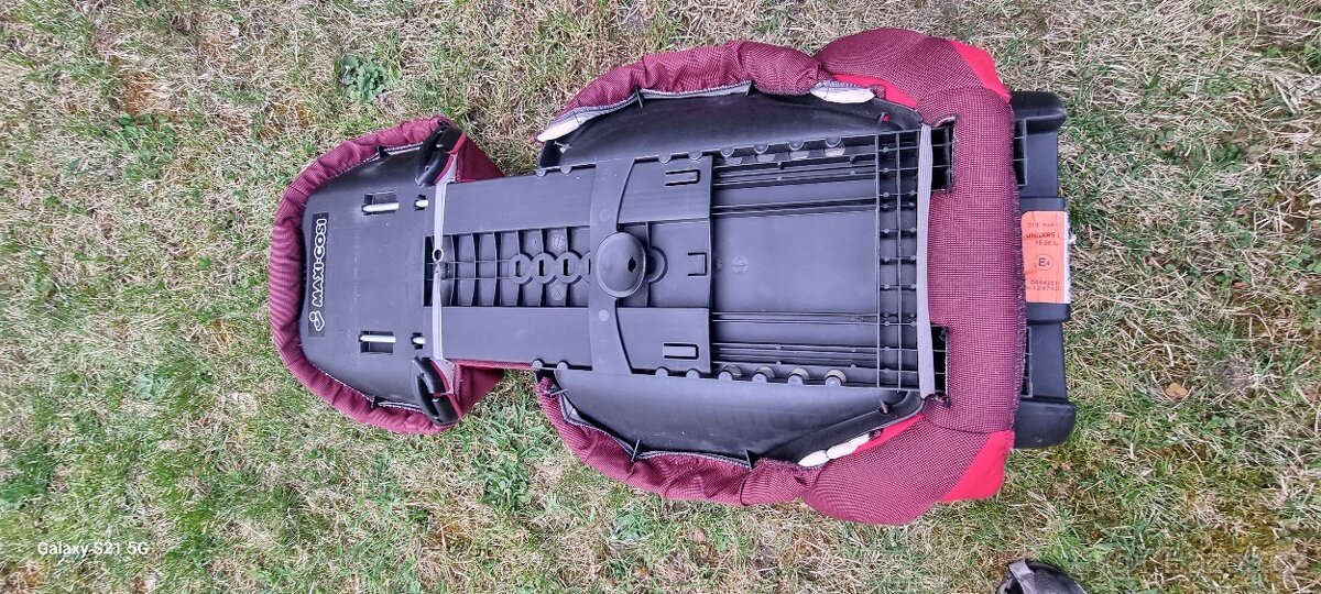 Dětské autosedačka MAXI_COSI - 3