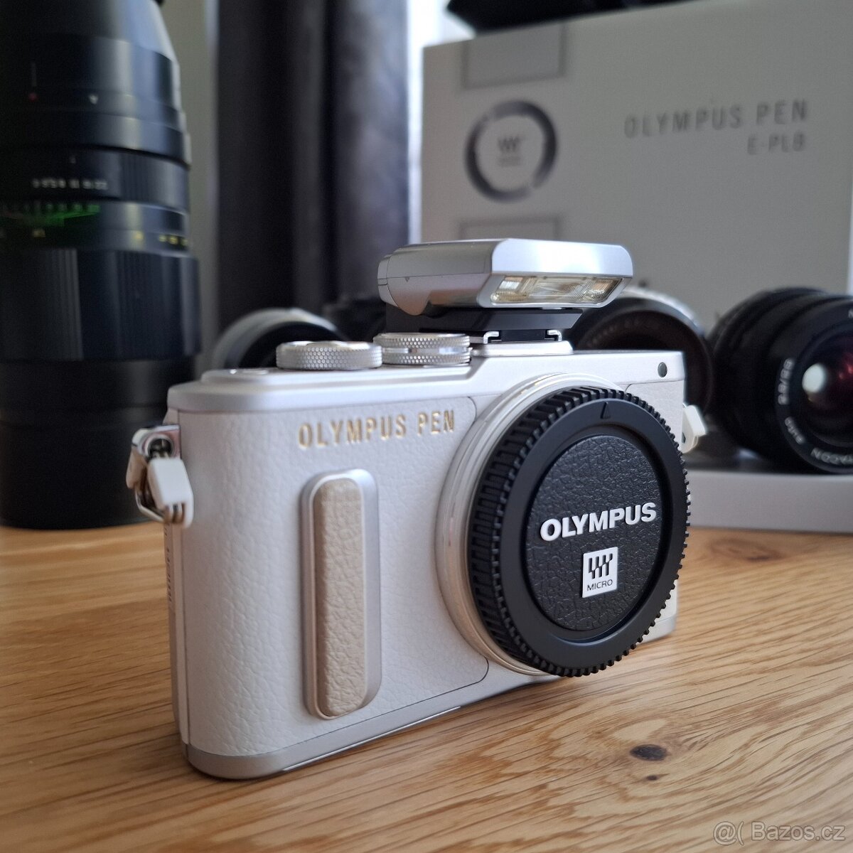 Olympus Pen E-PL8 - 3