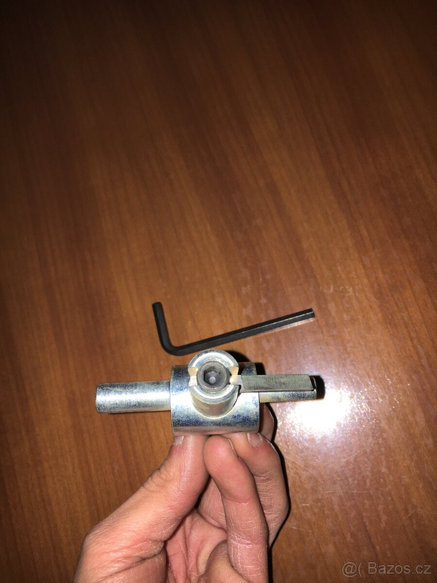 Vykružovací vrták - 3