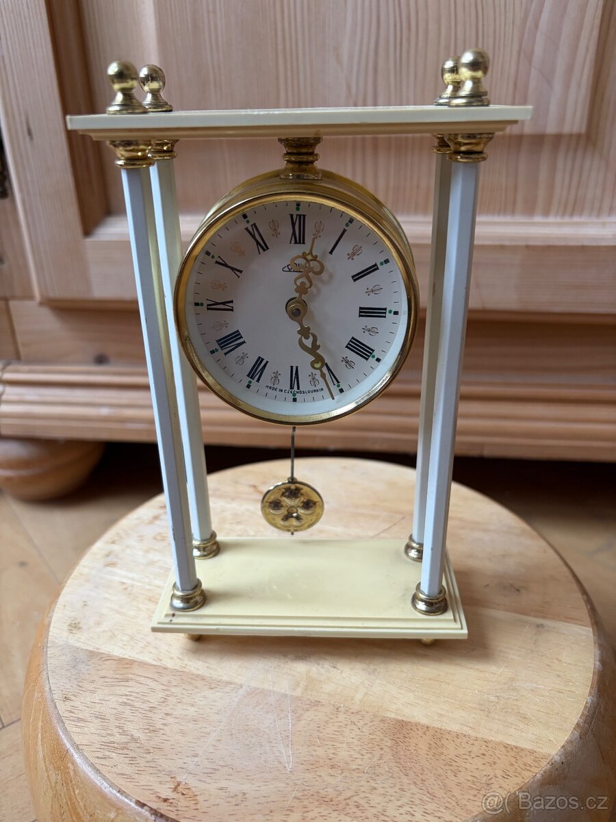 Stary budik a hodiny PRIM - 3