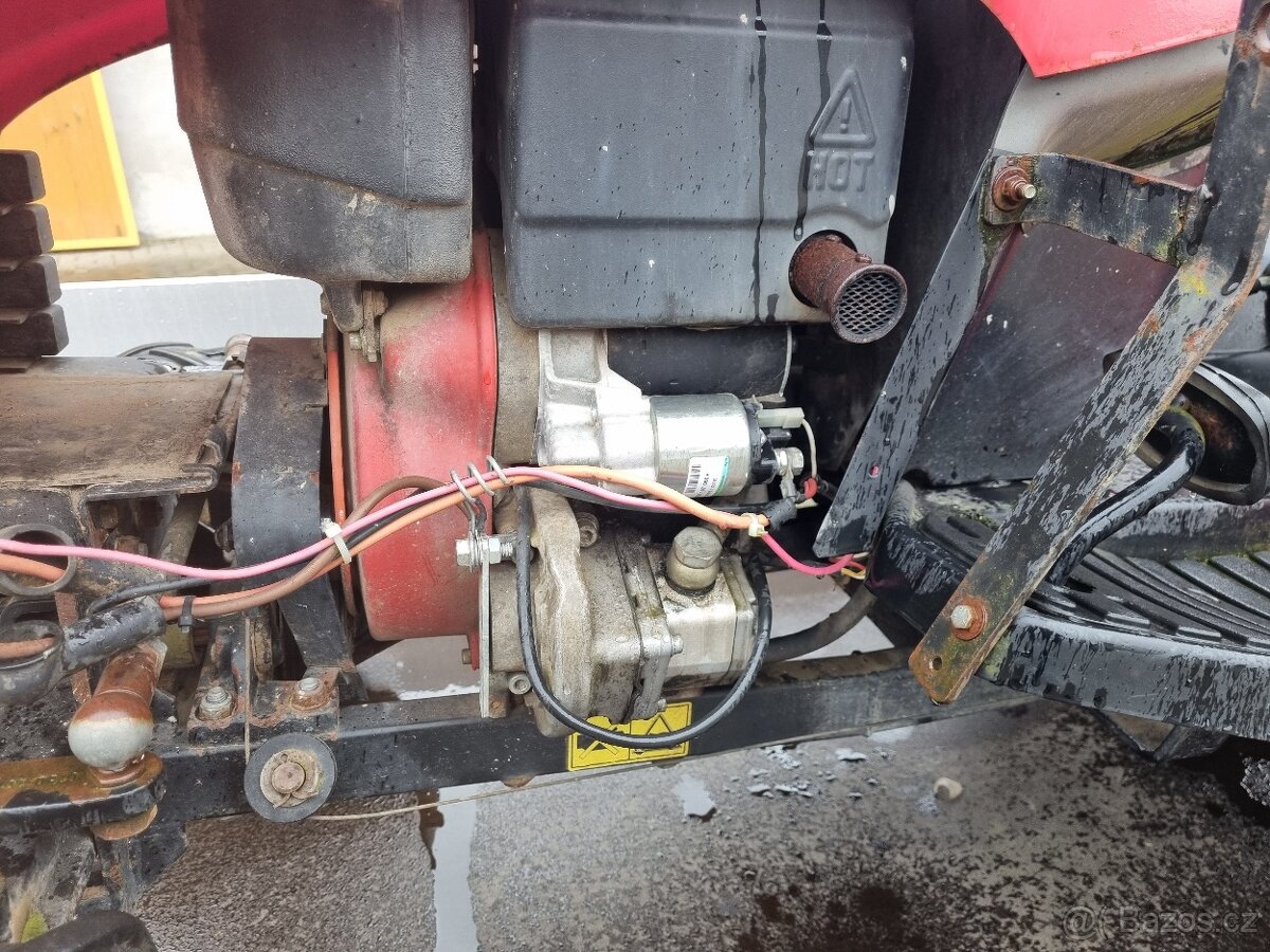 Prodám malotraktor UNIMAX - 3