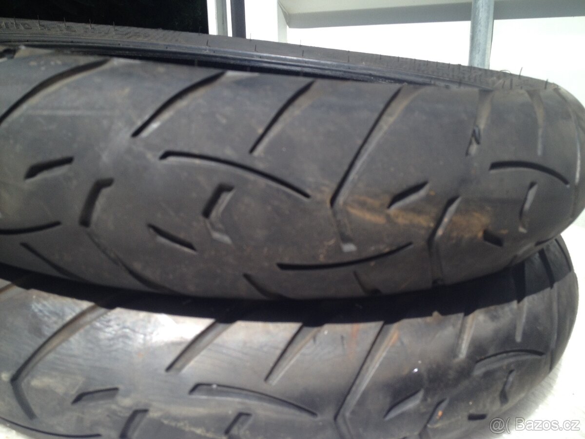Motopneumatiky Metzeler 120/70R 19 a Pirelli Scorpion STR - 3
