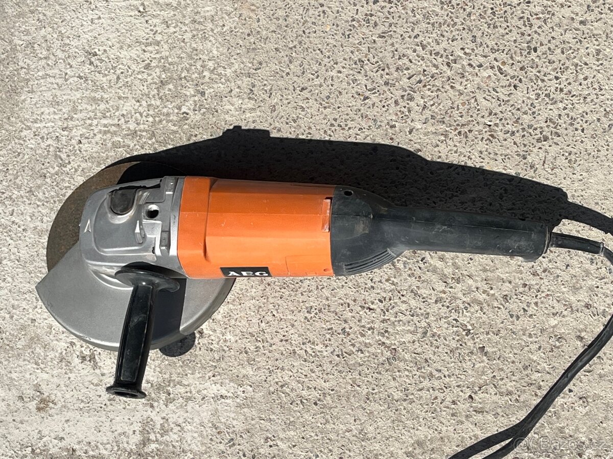 Úhlová bruska AEG set s kufrem 230mm + 115mm - 3