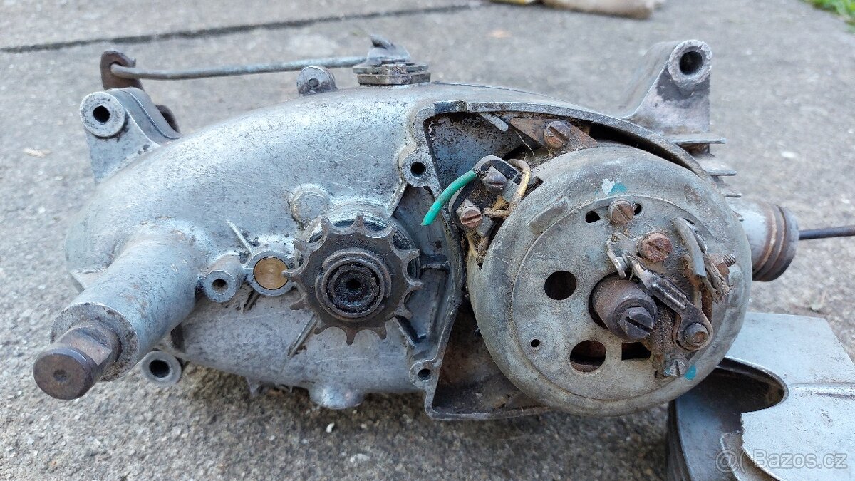 Motor Jawa Pionýr 05 fichtl pařez - 3