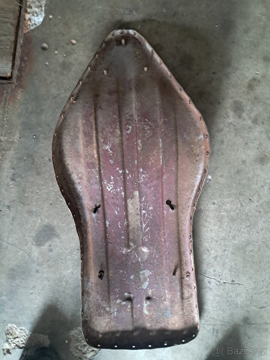 Jawa 500 ohc plech sedadla - 3