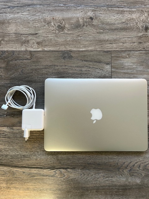 Apple macbook air 13 Early 2014 - 3