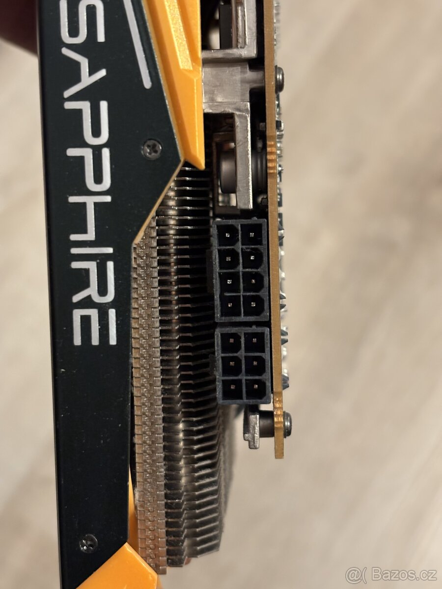 Grafická karta Radeon R9 290 - 3