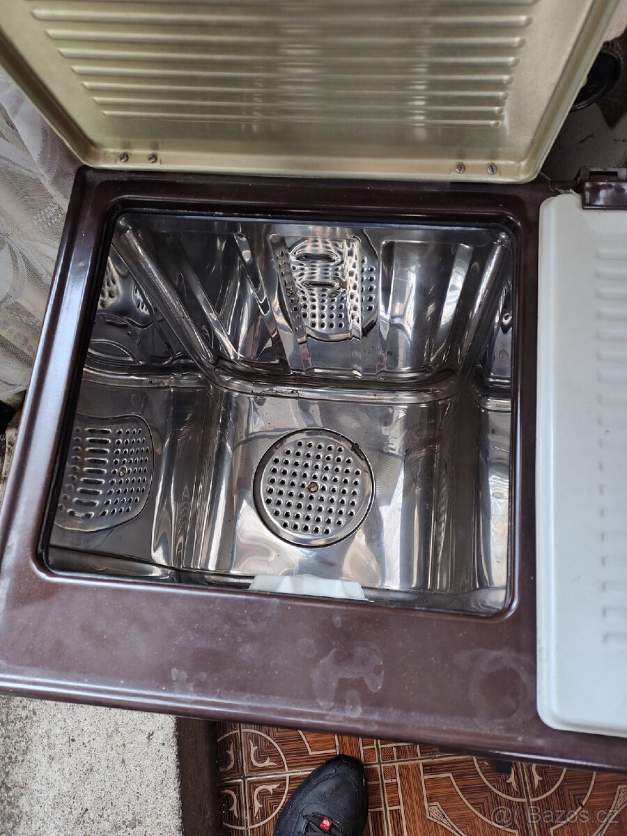 Pračka Romo se ždímačkou - 3