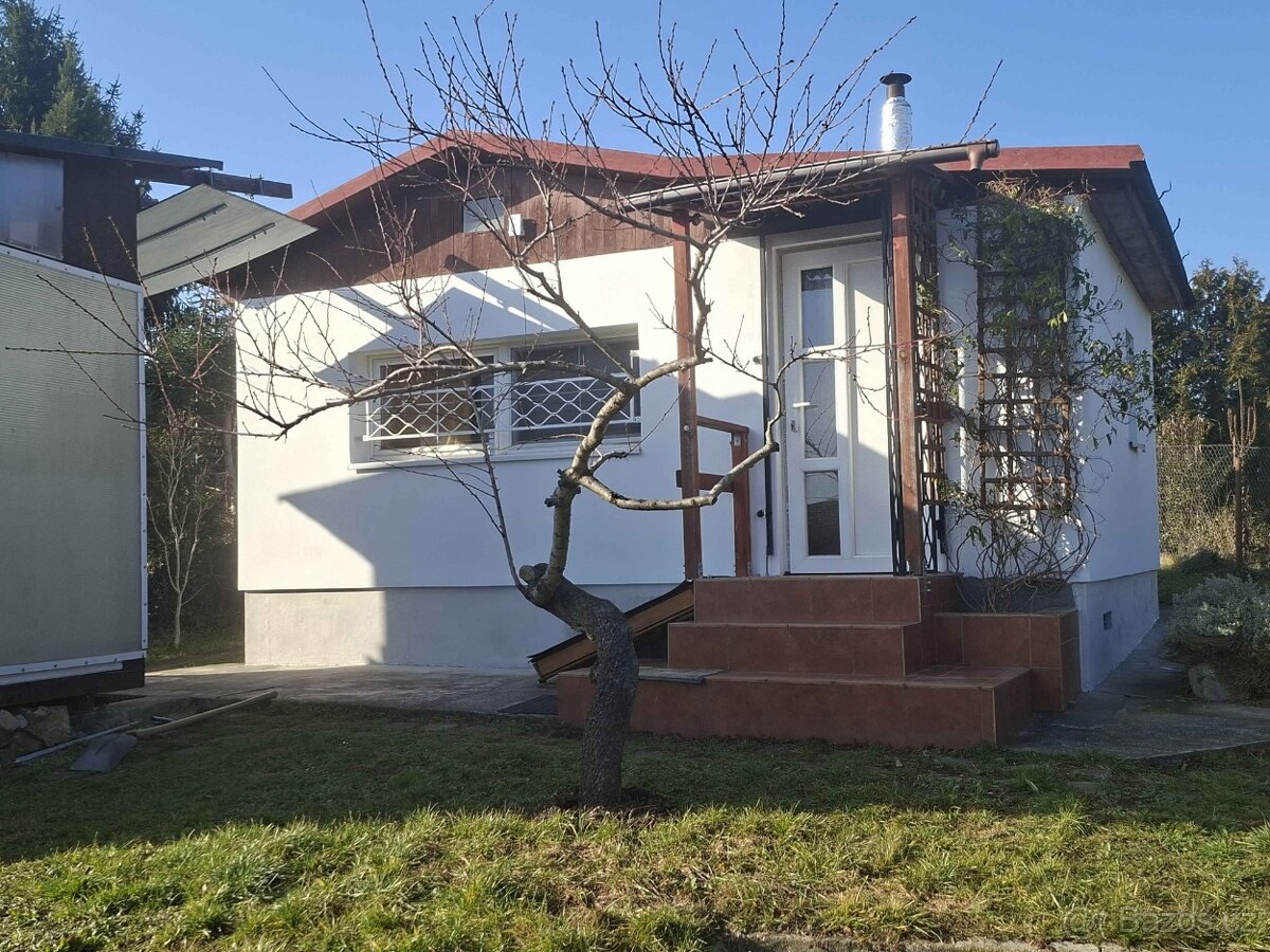 Prodej zateplene, zděne chaty - 3