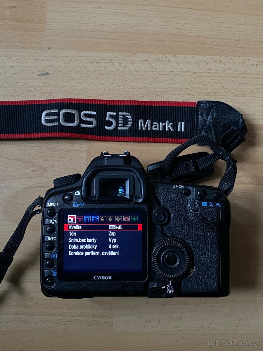 Canon EOS 5D Mark II - 3