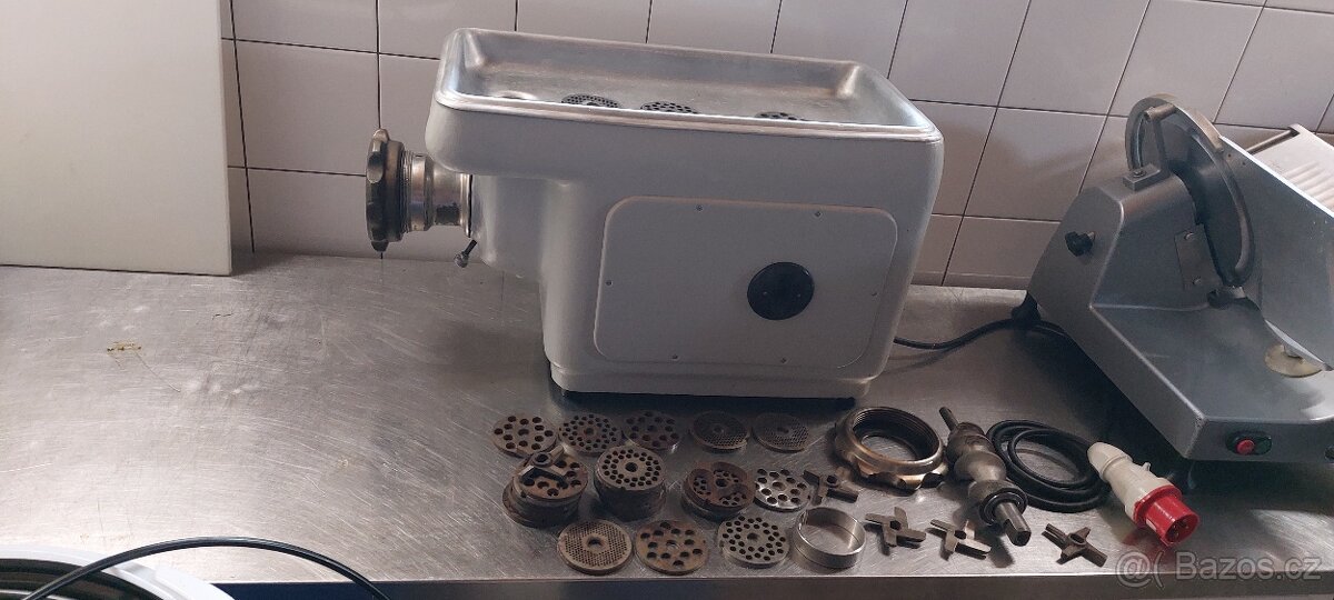 mlýnek na maso Vlček - 3
