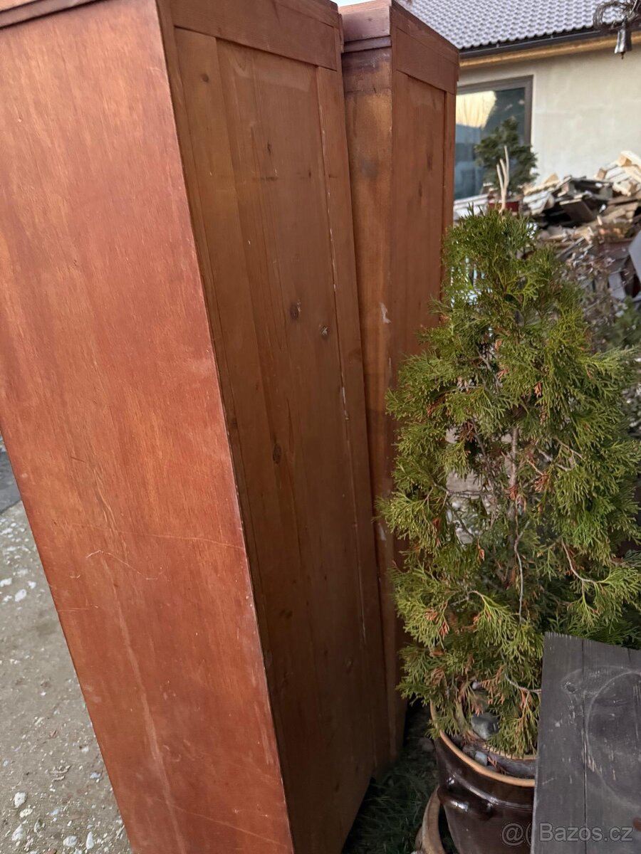 Starožitné dřevěné skříňky - 3