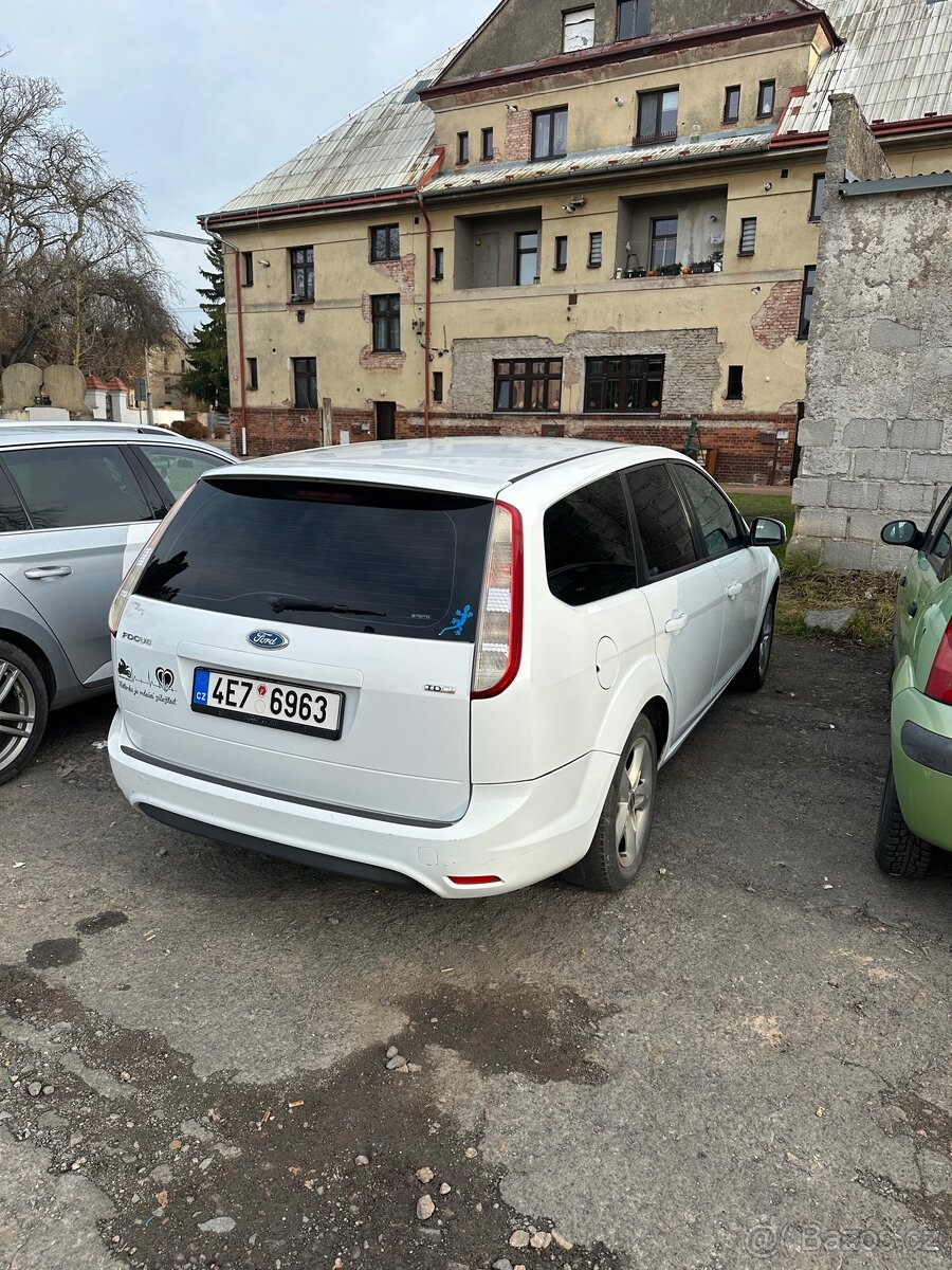 Ford fokus mk2 2009 rok - 3