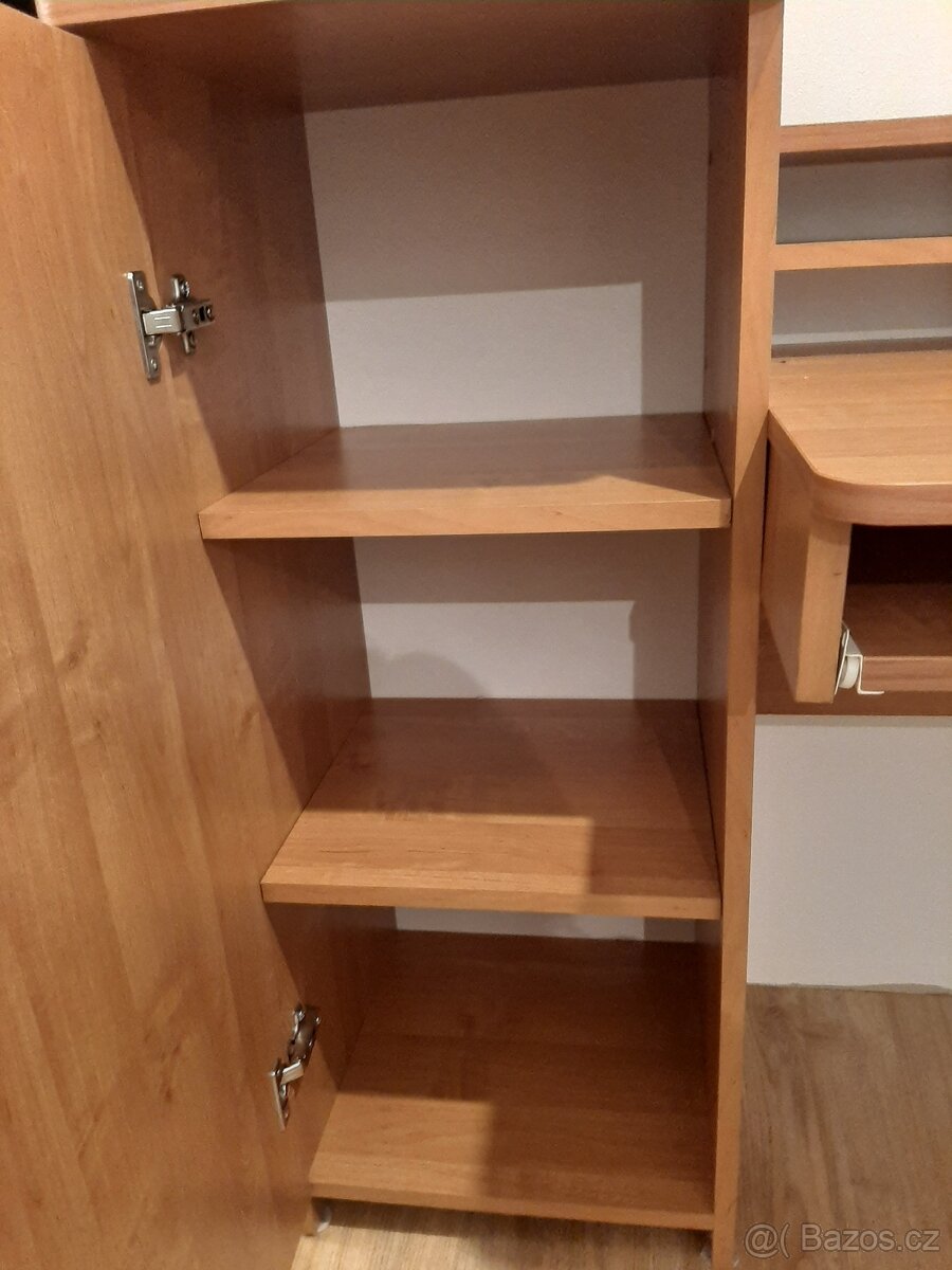 Psaci stul s uloznym prostorem - 3