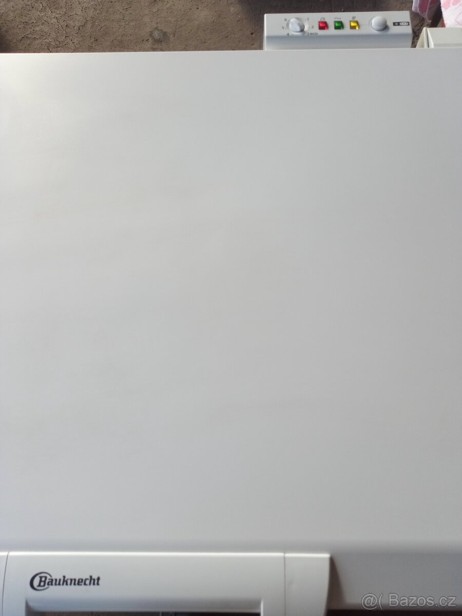 Pultový mrazák Bauknecht - 3
