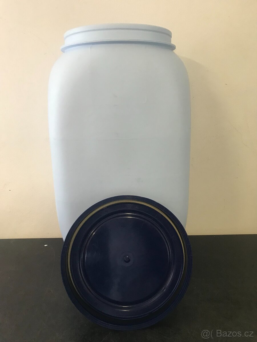 Plastový sud 70l - pákový - 3