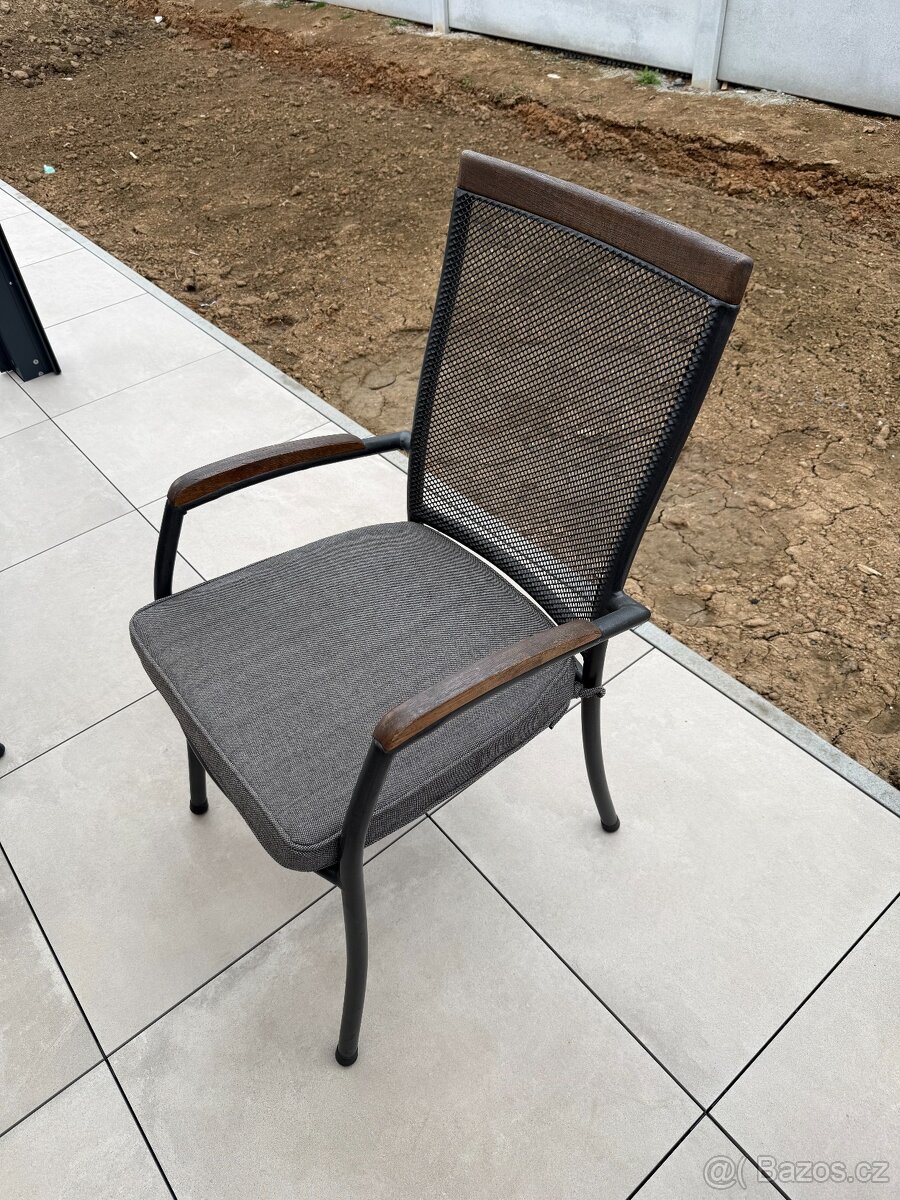 Prodám stůl a židle na zahradu - 3