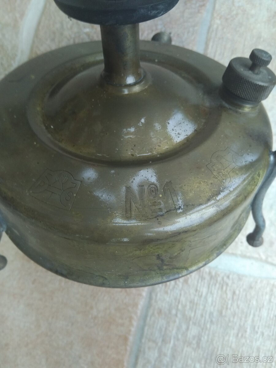 Historický vařič na petrolej - 3