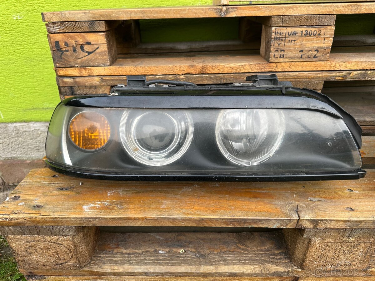 Přední světla BMW e39 Hella xenon - 3