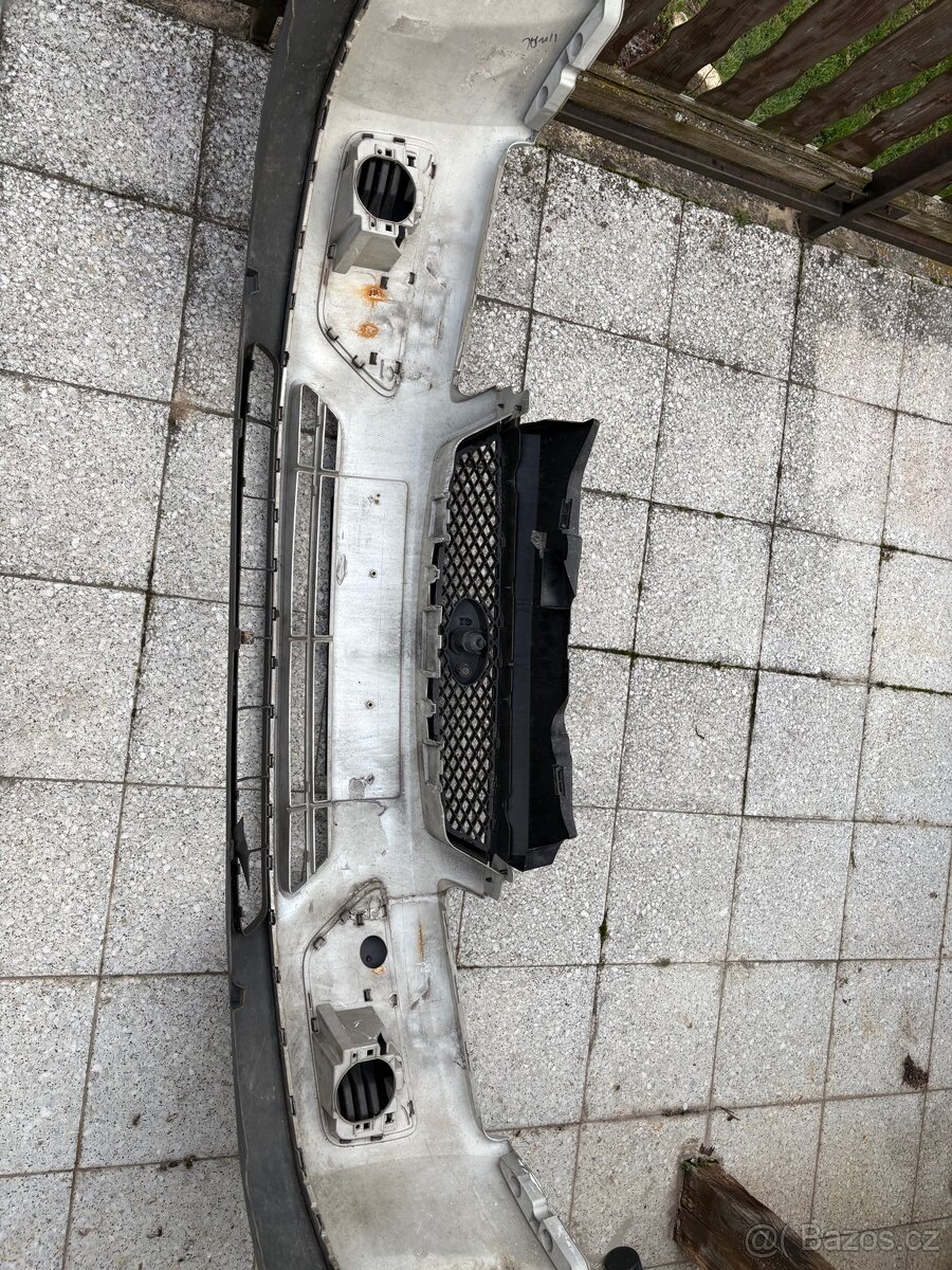 Přední maska Focus mk2 - 3