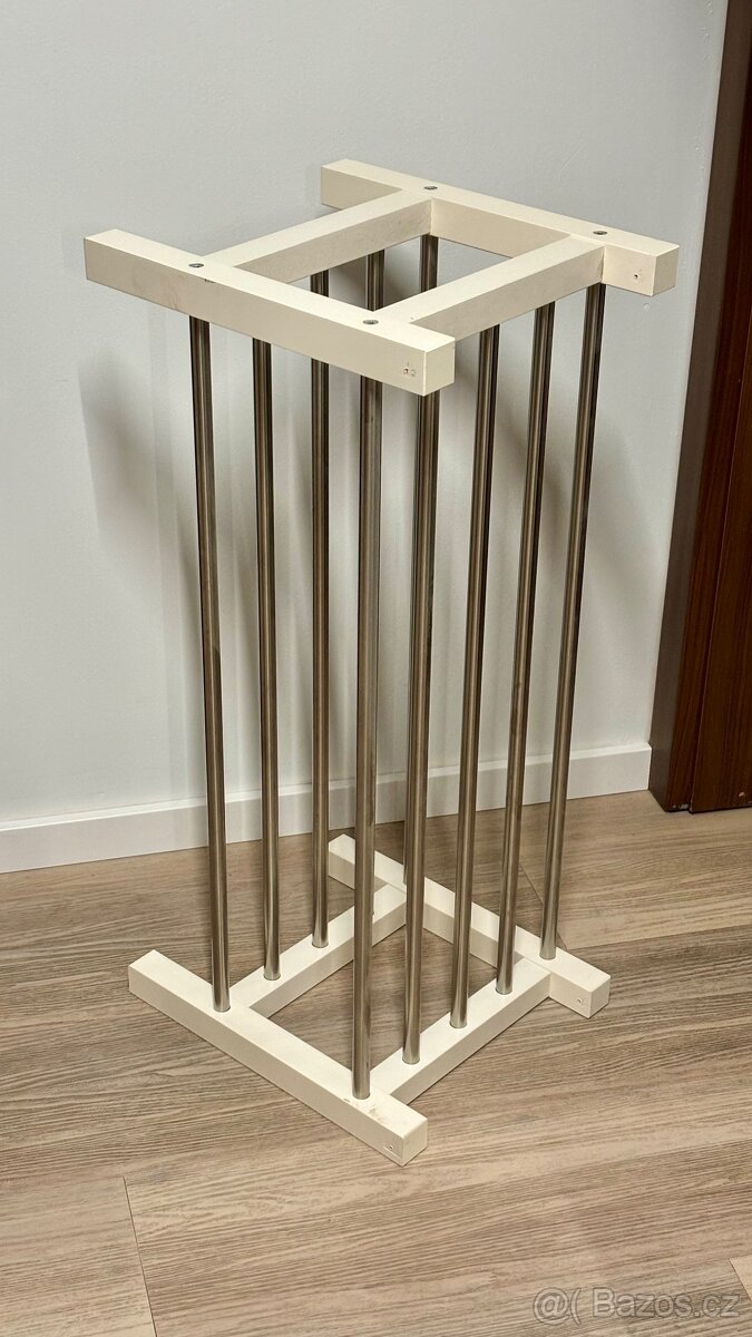 Police na boty - botník - 3