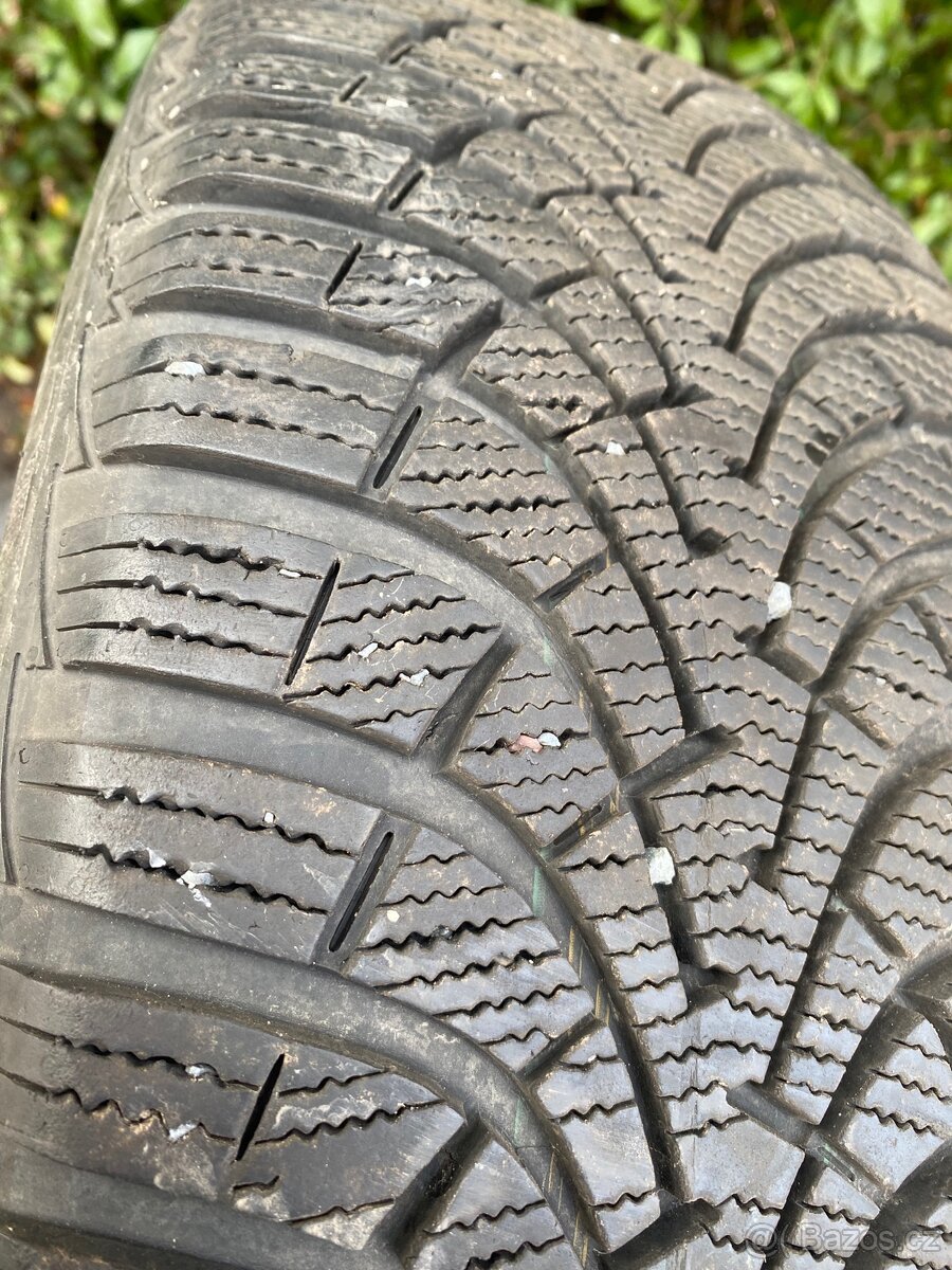 205/55 R16 91H Goodyear 3x6mm 1x5mm dot3514 zimní - 3