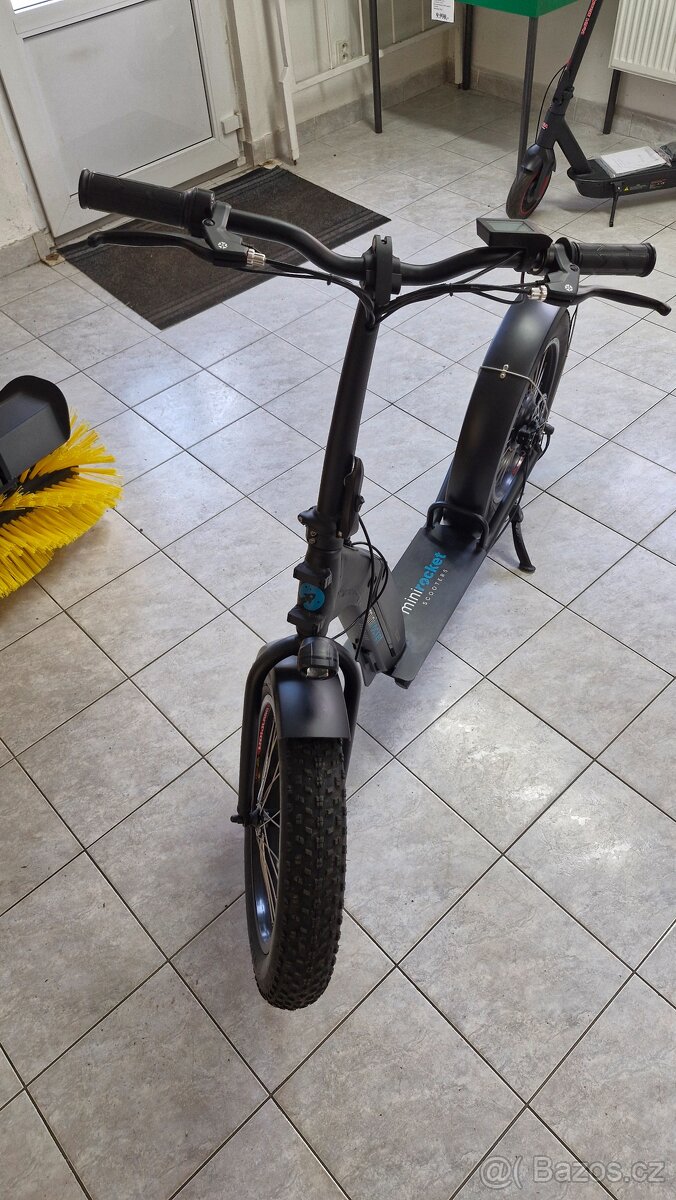 NOVÁ elektrokoloběžka MiniRocket Scooters Country 48V Li - 3