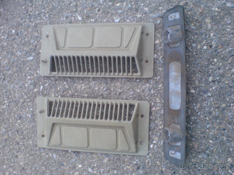 Zadní čelo Škoda 105 - 3