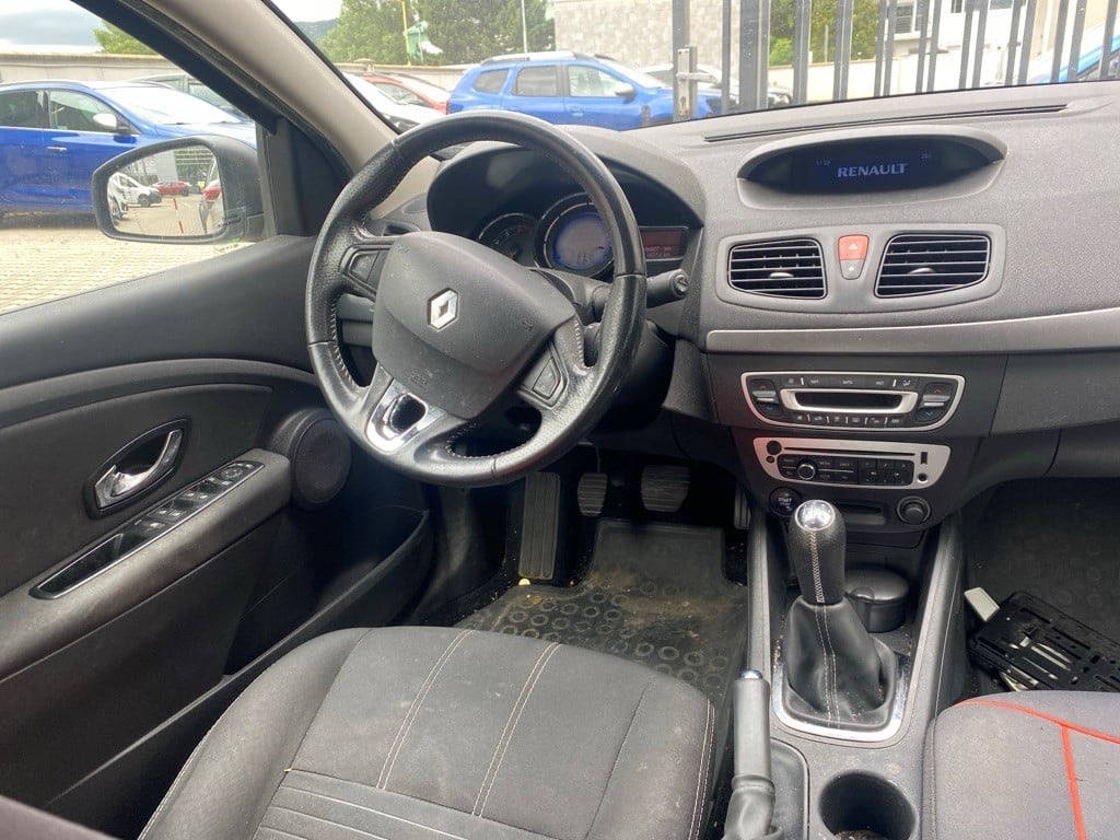 Rozpredám Renault Fluence 1.6 84kw H4M 738 - 3