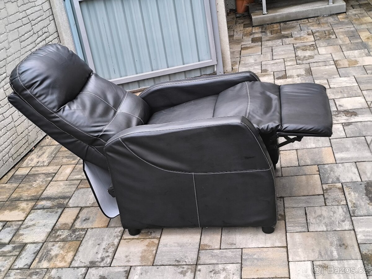 Prodám polohovací křeslo Parker - 3